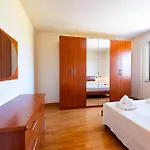Guesthost - Bright With Terrace * Montesilvano