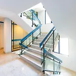 Guesthost - Bright With Terrace Apartment *