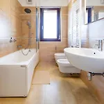 Apartment Guesthost - Bright With Terrace Montesilvano
