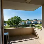 Guesthost - Bright With Terrace * Montesilvano
