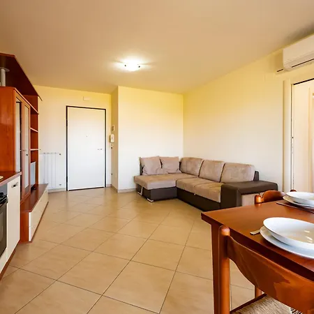 Apartament Guesthost - Bright With Terrace