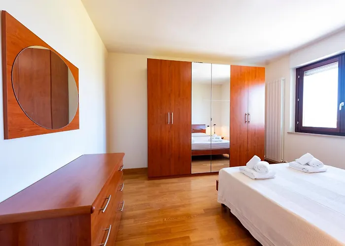 Guesthost - Bright With Terrace * Montesilvano Marina