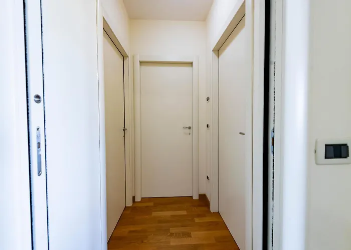 Guesthost - Bright With Terrace * Montesilvano Marina